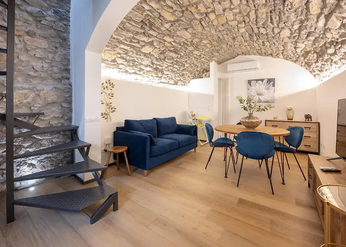 Lora Villa, With View *