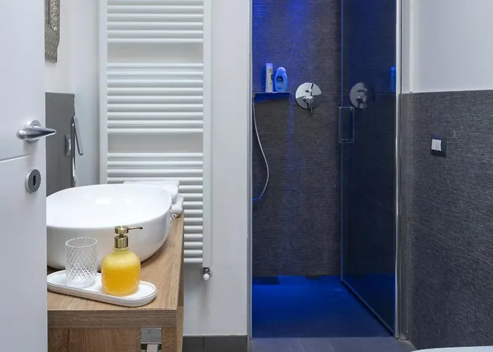 Villa Lora Villa, With View Ossuccio