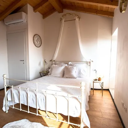 Lora Luxury , With View, Air Conditioner Every Ossuccio