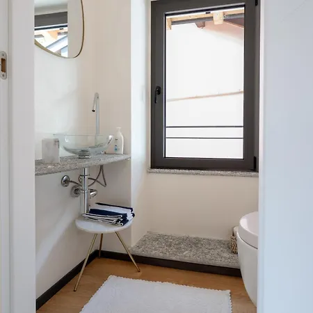 Lora Luxury , With View, Air Conditioner Every Ossuccio