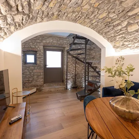 Lora Luxury , With View, Air Conditioner Every