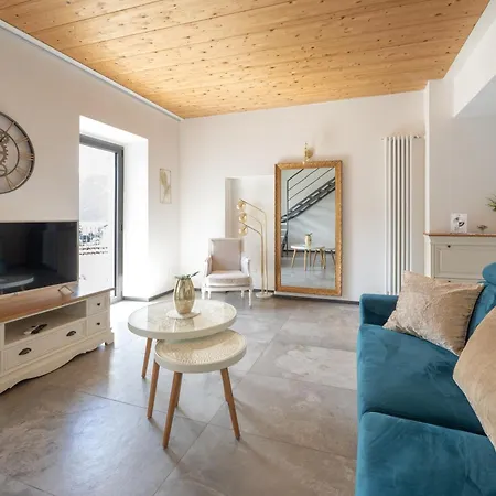 Lora Villa, With View וילה Ossuccio