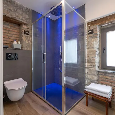 Villa Lora Luxury , With View, Air Conditioner Every *