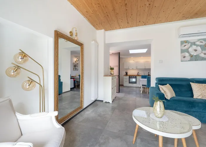 别墅 Lora Luxury Villa , With Lake View 欧苏西奥