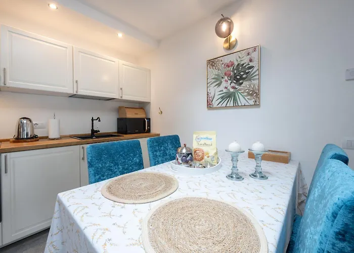 Lora Luxury Villa , With Lake View