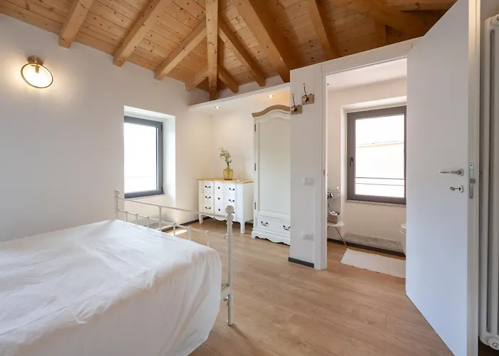 Villa Lora Luxury Villa , With Lake View Ossuccio