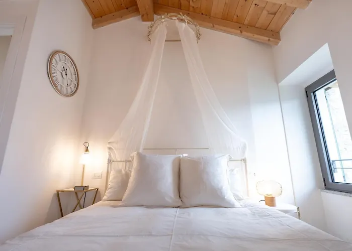 Villa Lora Villa, With View *