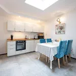 Lora Luxury , With View *